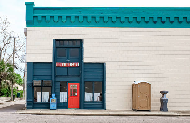 Portable bathroom rental in Mount Pleasant, IA